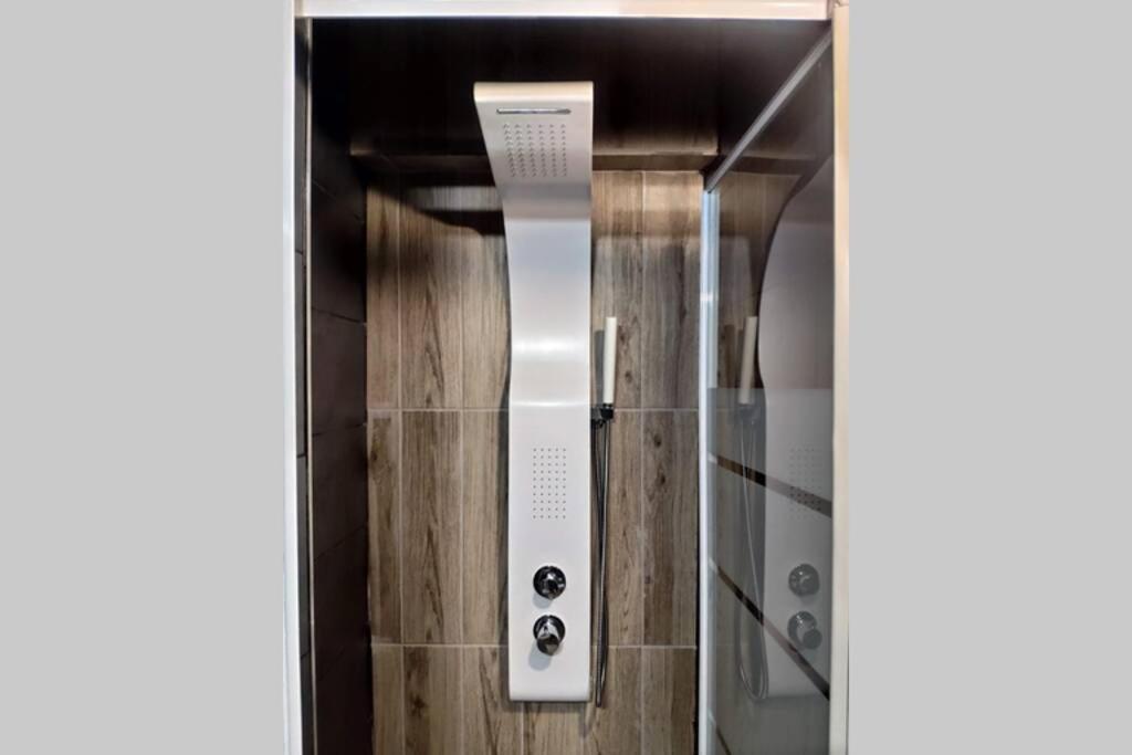 Deluxe Apartment By Prima Lodging Thessaloniki Exterior foto